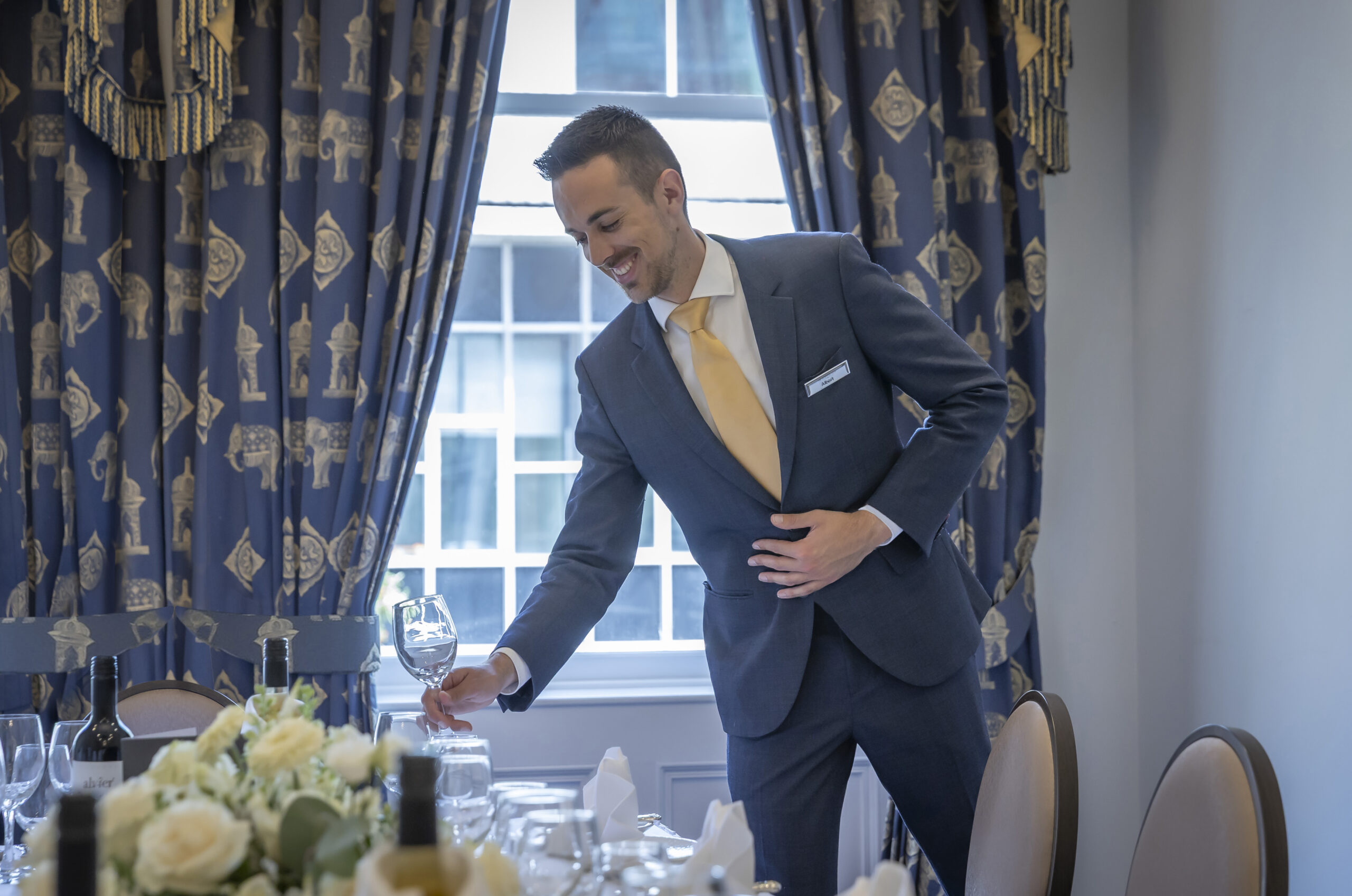 Banquet Manager Landscape MET 1