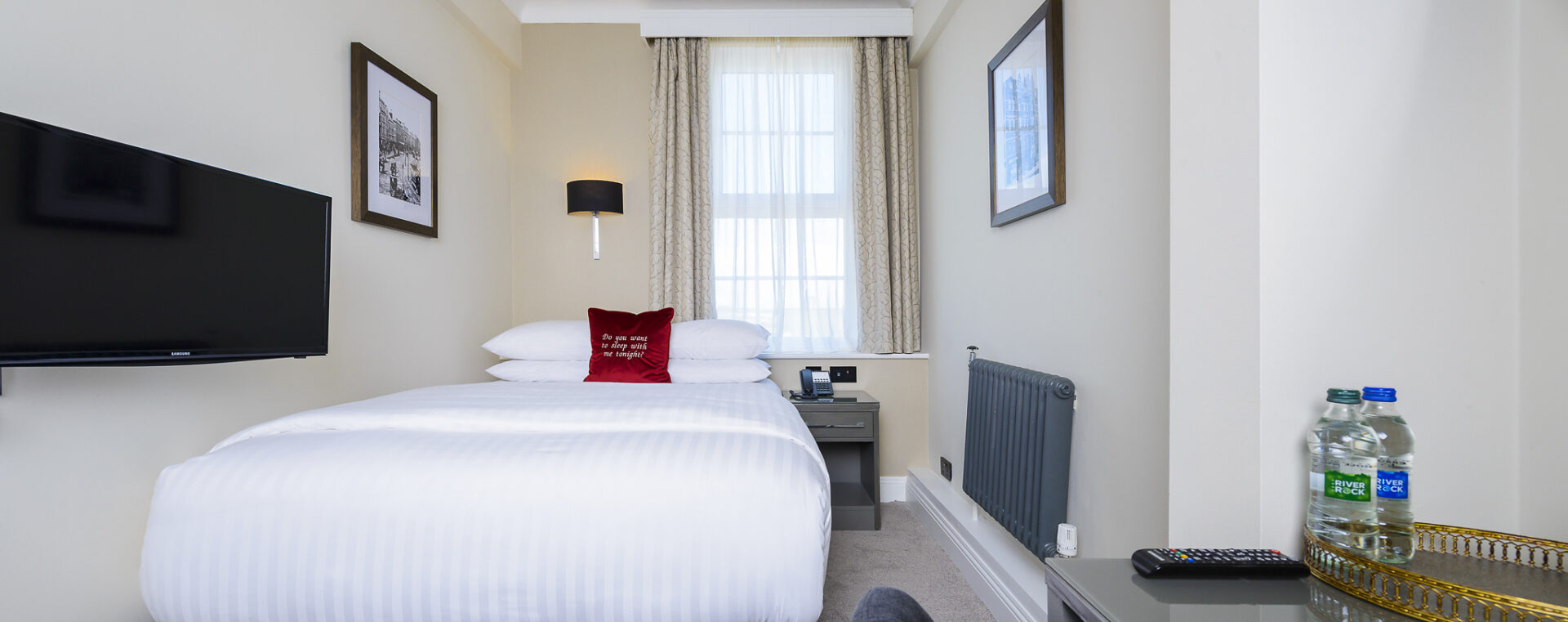 Double Cosy Bedroom at Metropole Hotel Cork with double bed, work desk, Flat Screen TV and Bedside Cabinet