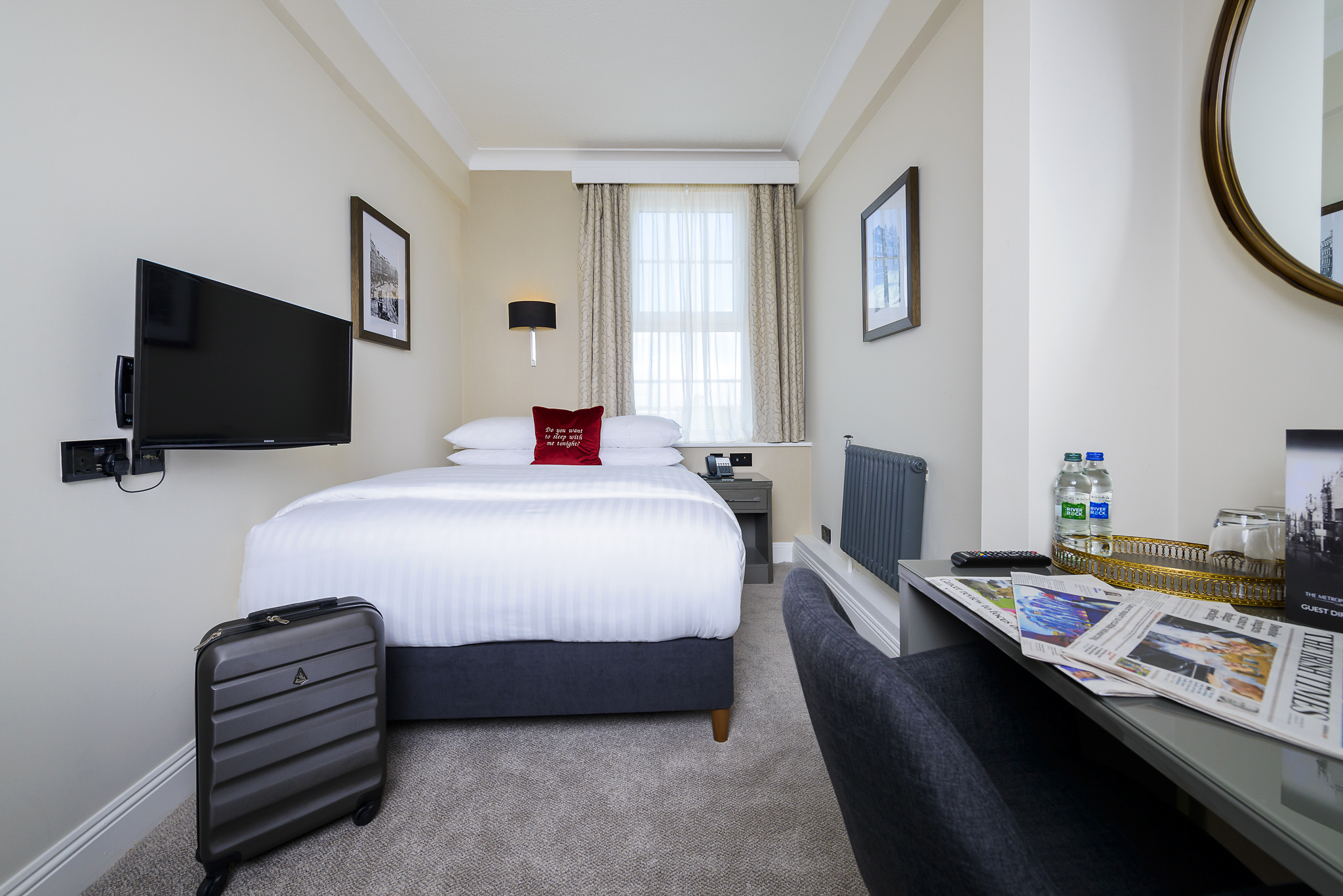 Double Cosy Bedroom at The Metropole hotel cork