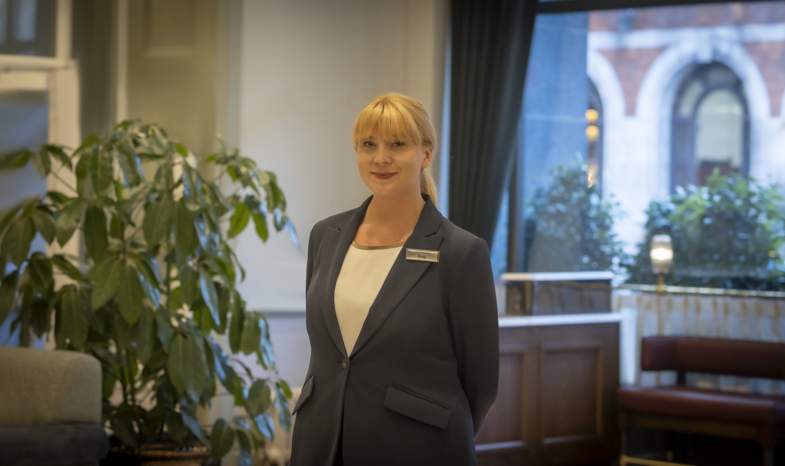 Guest Ambassador Concierge Landscape MET 1