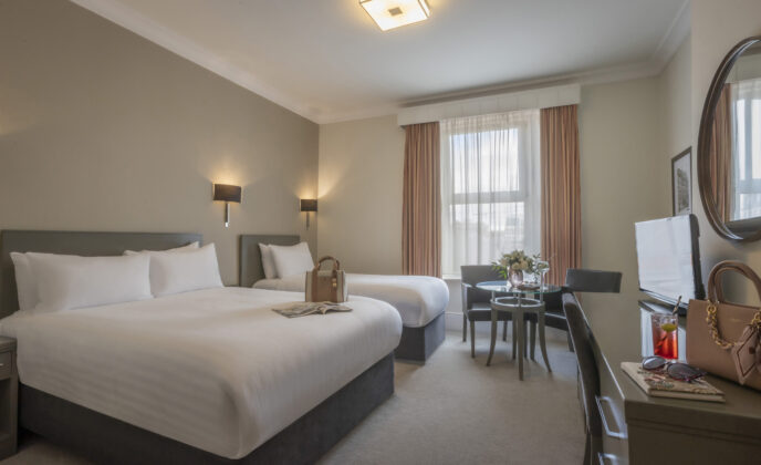 Signature twin Bedroom 316 Landscape METropole hotel Cork city