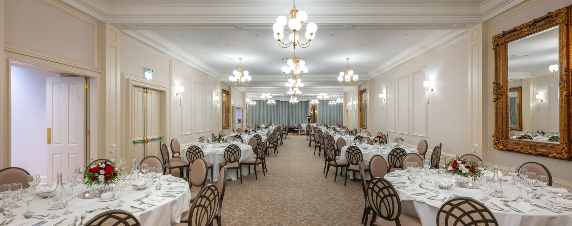 table Ballroom landscape MET 11