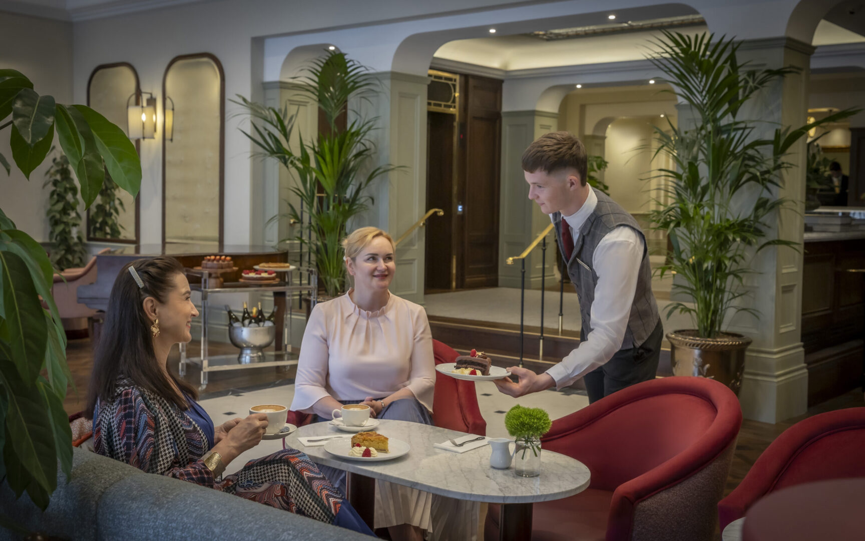 Lobby People Detail Landscape MET 2