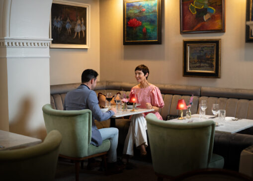 Dinner Met Restaurant 1