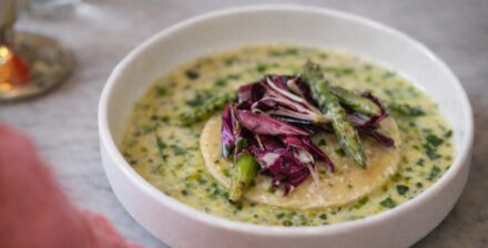 Ravioli with radicchio and asparagus